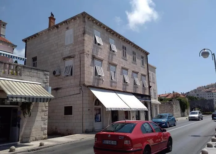 Porty Ντουμπρόβνικ